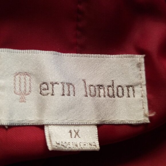 Erin London Medallion Red & Gray Vest 1X - Picture 8 of 8
